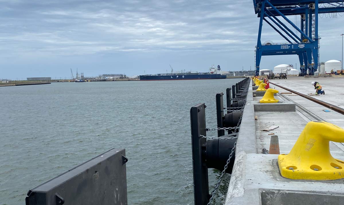 Velasco Terminal, Berth 7/8 Freeport, TX USA ShibataFenderTeam